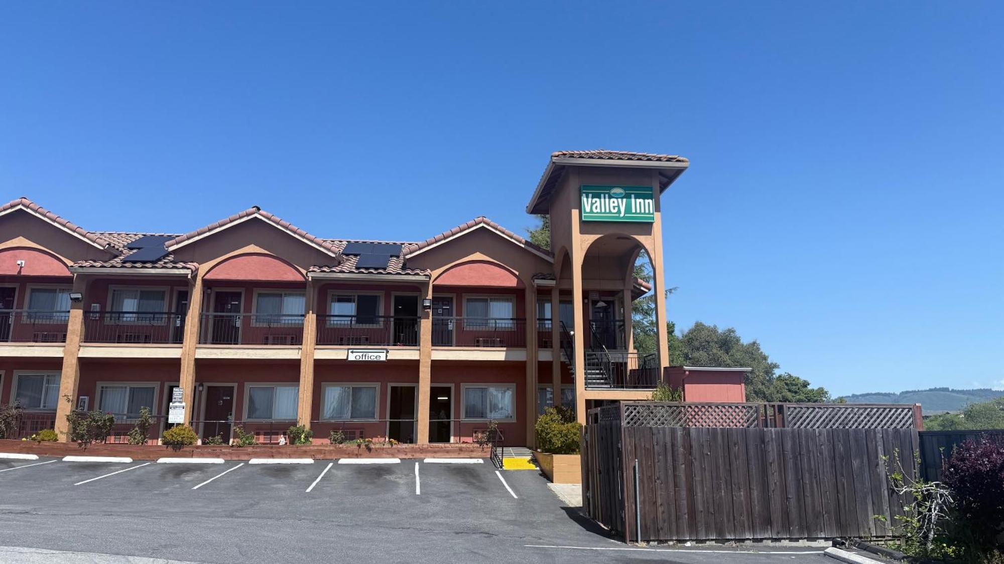 Valley Inn Watsonville Exteriör bild